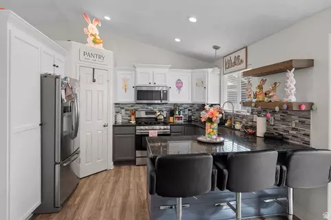 2152 E Weeping Willow Way N, Eagle Mountain, UT 84005 photo 4
