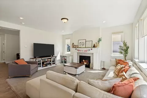 Living - 2285 W Sunrise Ranch Dr, Mapleton, UT 84664 photo 2 of 8