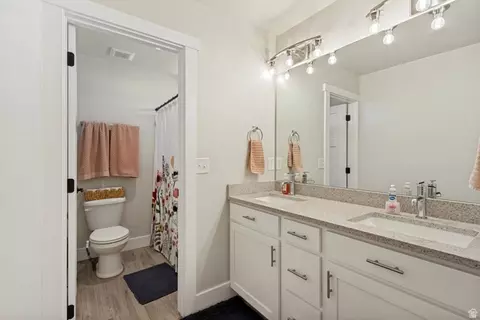 Bath - 2285 W Sunrise Ranch Dr, Mapleton, UT 84664 photo 5 of 7