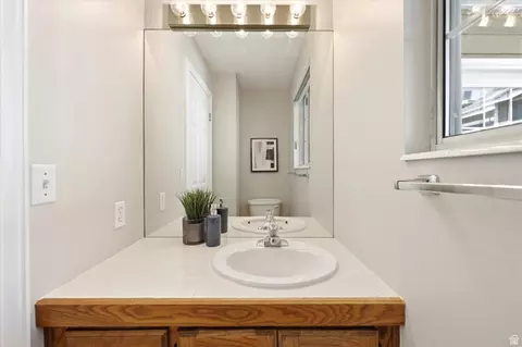 Bath - 3385 S 715 E, Millcreek, UT 84106 photo 4 of 4