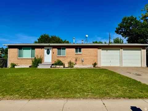 1105 Mala Dr, Layton, UT 84041