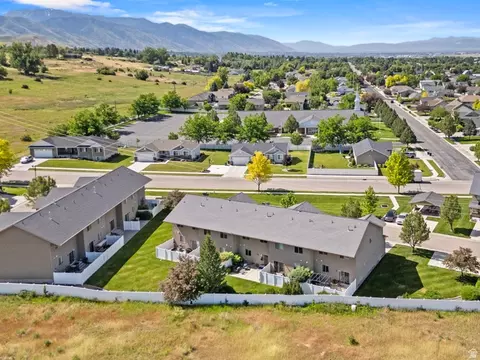 227 E 700 N, Smithfield, UT 84335 photo 22