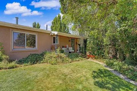 3156 E 4430 S, Holladay, UT 84124 photo 2