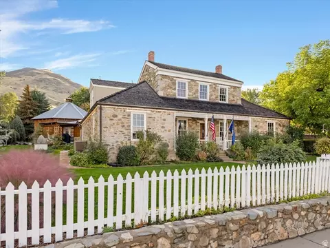 252 N 400 E, Centerville, UT 84014