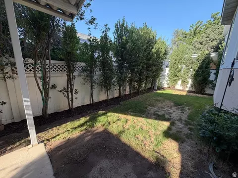 Exterior - 542 E Land Rush Dr, Midvale, UT 84047 photo 6 of 8