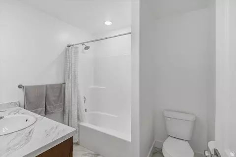 Bath - 743 N 480 E, Smithfield, UT 84335 photo 2 of 4