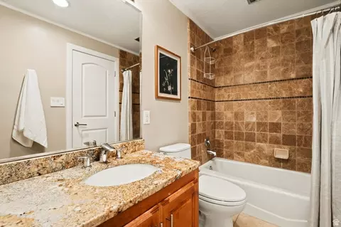 Bath - 88 S Moss Hill Dr E, Bountiful, UT 84010 photo 7 of 7