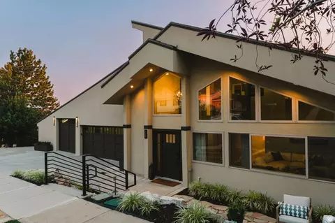 Exterior - 88 S Moss Hill Dr E, Bountiful, UT 84010 photo 2 of 12