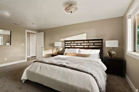 Bedroom - 88 S Moss Hill Dr E, Bountiful, UT 84010 photo 4 of 6