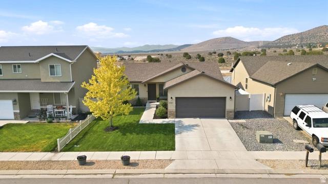 2361 E Ox Yoke Dr, Eagle Mountain, UT 84005