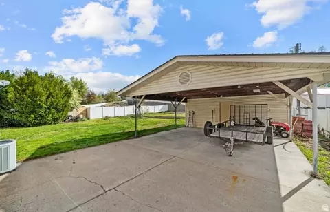 366 S 500 E, River Heights, UT 84321 photo 20