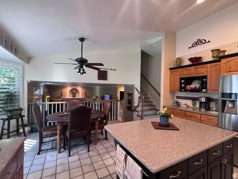 Kitchen - 944 E Bernay Cir, Sandy, UT 84094 photo 2 of 4