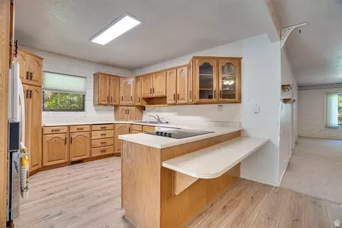 Kitchen - 4765 S Haven Estates Dr, Daniel, UT 84032 photo 1 of 2