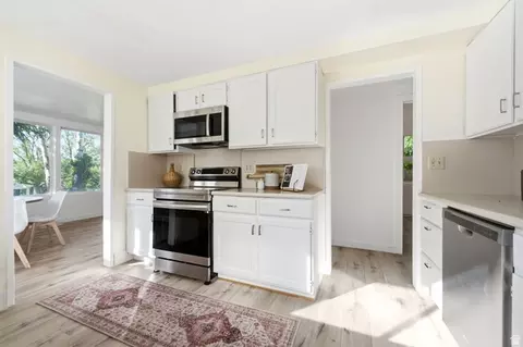 Kitchen - 2837 S Davis Blvd E, Bountiful, UT 84010 photo 3 of 3