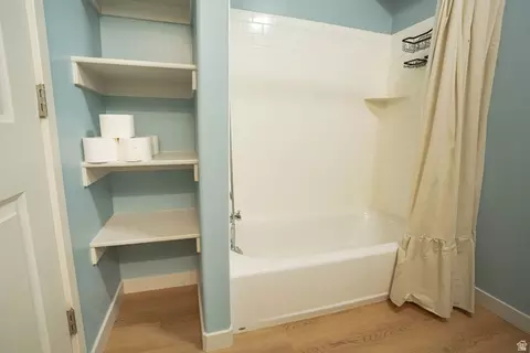 Bath - 1055 W 1033 N #204, Orem, UT 84057 photo 2 of 2