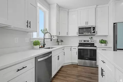 Kitchen - 9822 N Bridge St, Eagle Mountain, UT 84005 photo 2 of 2