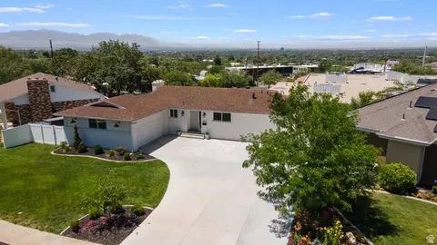 2353 E Cinnabar Ln S, Cottonwood Heights, UT 84121