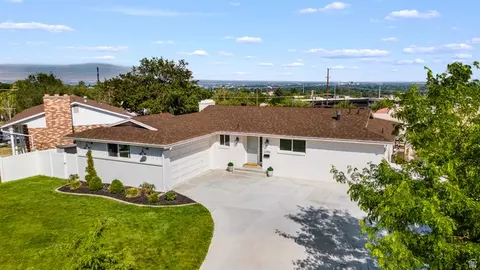 2353 E Cinnabar Ln S, Cottonwood Heights, UT 84121