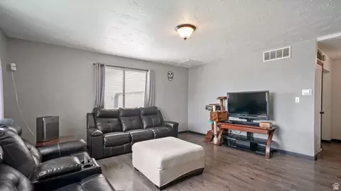 960 W 100 S, Orem, UT 84058 photo 4