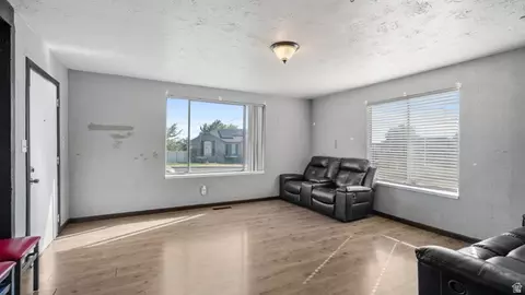 Living - 960 W 100 S, Orem, UT 84058 photo 1 of 2