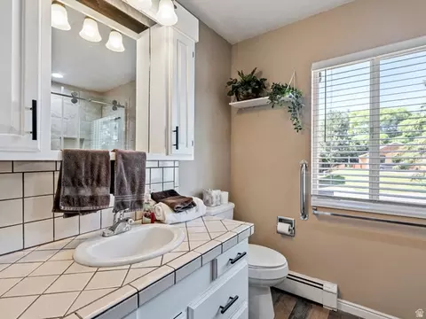 Bath - 2444 E High Mountain Dr, Sandy, UT 84092 photo 2 of 3