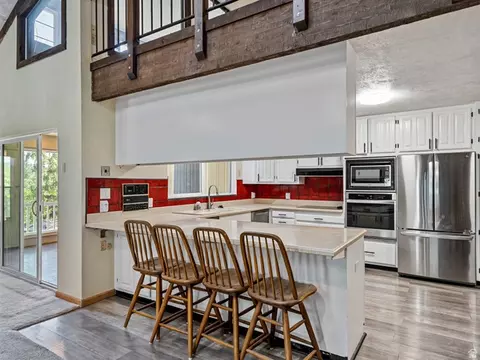 Kitchen - 2444 E High Mountain Dr, Sandy, UT 84092 photo 3 of 4