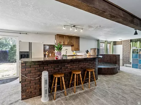 Kitchen - 2444 E High Mountain Dr, Sandy, UT 84092 photo 4 of 4
