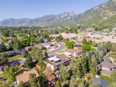 View/Area - 2444 E High Mountain Dr, Sandy, UT 84092 photo 4 of 10
