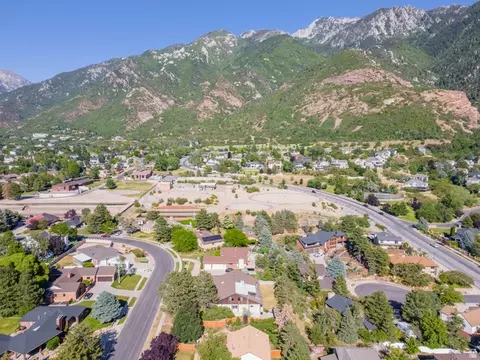 View/Area - 2444 E High Mountain Dr, Sandy, UT 84092 photo 5 of 10