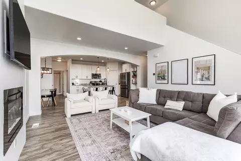 684 E 330 N, Vineyard, UT 84059 photo 2