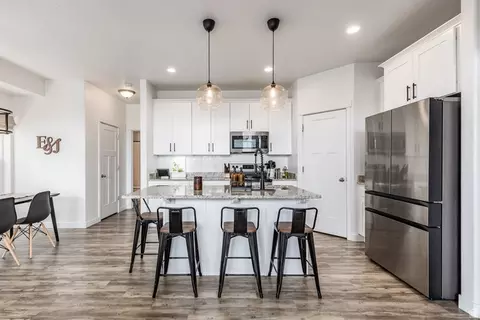 684 E 330 N, Vineyard, UT 84059 photo 3