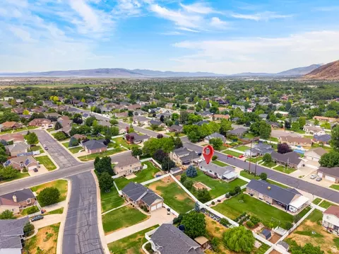 View/Area - 949 W 1800 N, Mapleton, UT 84664 photo 3 of 5