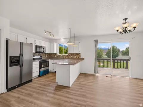 Kitchen - 949 W 1800 N, Mapleton, UT 84664 photo 1 of 8