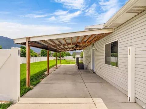 Exterior - 949 W 1800 N, Mapleton, UT 84664 photo 2 of 5