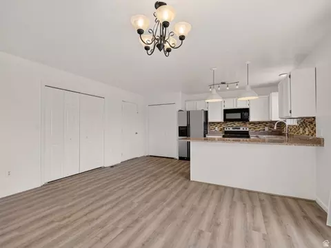 Dining - 949 W 1800 N, Mapleton, UT 84664 photo 1 of 1