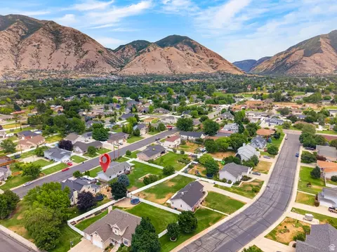 View/Area - 949 W 1800 N, Mapleton, UT 84664 photo 4 of 5