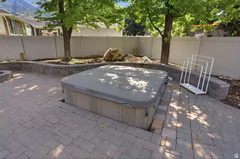 Exterior - 39 S 2625 E, Layton, UT 84040 photo 7 of 12