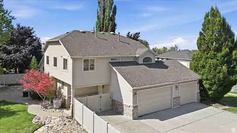 Exterior - 39 S 2625 E, Layton, UT 84040 photo 12 of 12