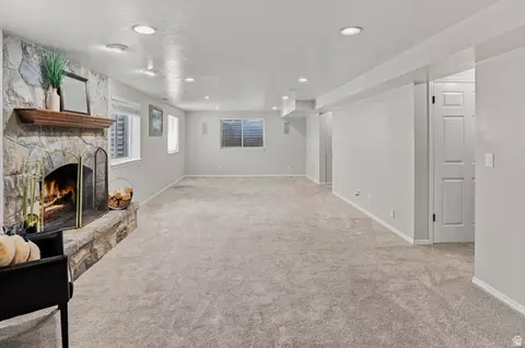 Living - 39 S 2625 E, Layton, UT 84040 photo 2 of 3