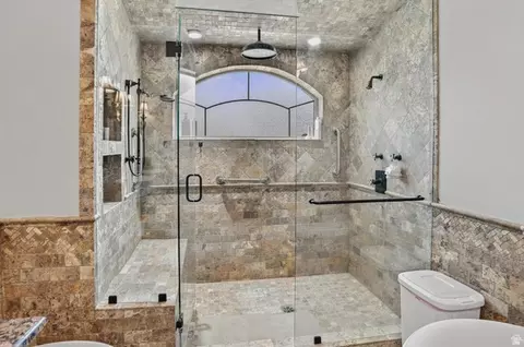 Bath - 39 S 2625 E, Layton, UT 84040 photo 3 of 6