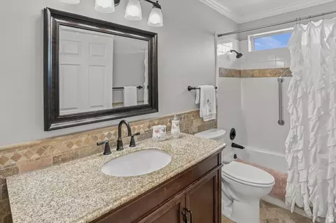 Bath - 39 S 2625 E, Layton, UT 84040 photo 5 of 6