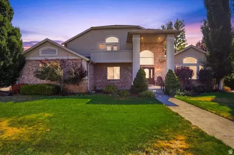 Exterior - 39 S 2625 E, Layton, UT 84040 photo 2 of 12
