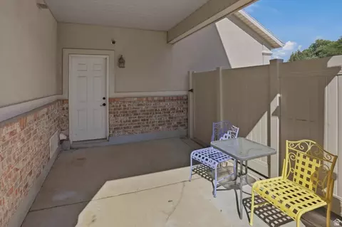Exterior - 39 S 2625 E, Layton, UT 84040 photo 5 of 12