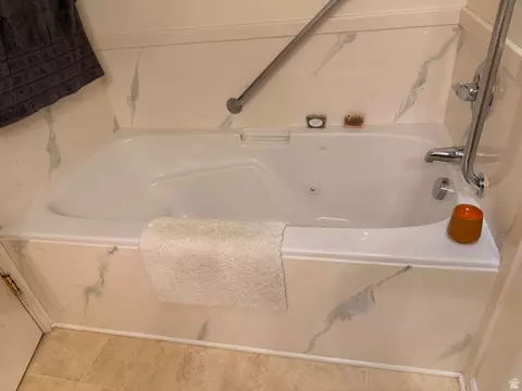153 W Hidden Hollow Cir, Orem, UT 84058 photo 9