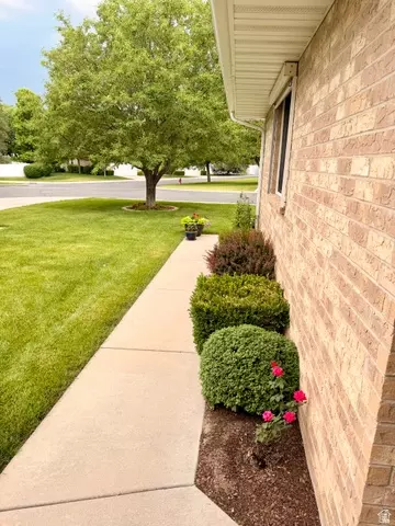 153 W Hidden Hollow Cir, Orem, UT 84058 photo 22