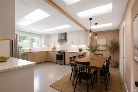 Kitchen - 1653 E Crescent View Cir S, Sandy, UT 84092 photo 5 of 5