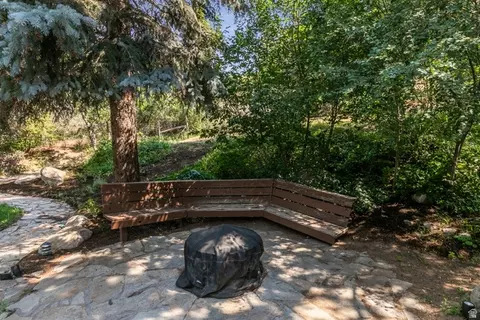 Exterior - 3205 E Bell Canyon Rd S, Sandy, UT 84092 photo 6 of 13