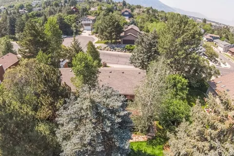 View/Area - 3205 E Bell Canyon Rd S, Sandy, UT 84092 photo 5 of 7