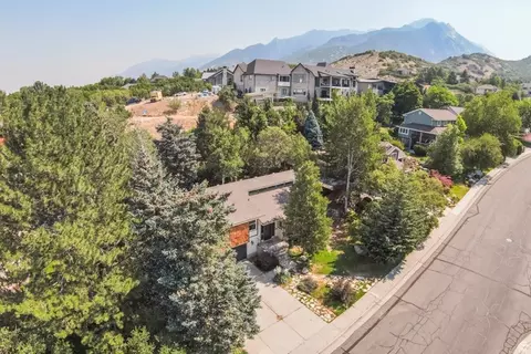 View/Area - 3205 E Bell Canyon Rd S, Sandy, UT 84092 photo 2 of 7