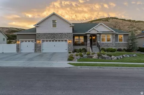 528 W Autumn Hills Blvd, Lehi, UT 84043